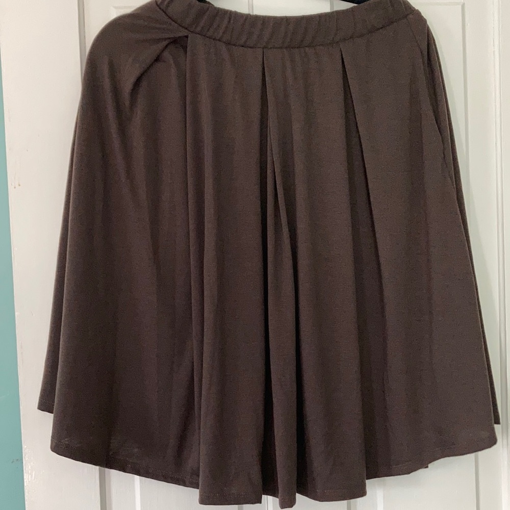 —Medium Brown LuLaRoe Madison Skirt